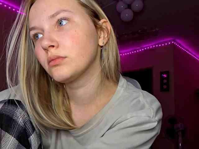 MilagroKailey webcam