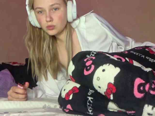 MilagroKailey webcam