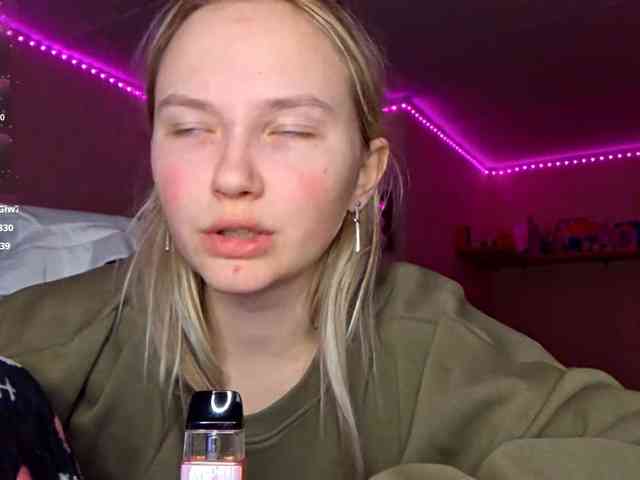 MilagroKailey webcam