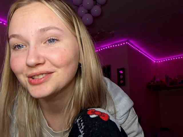 MilagroKailey webcam