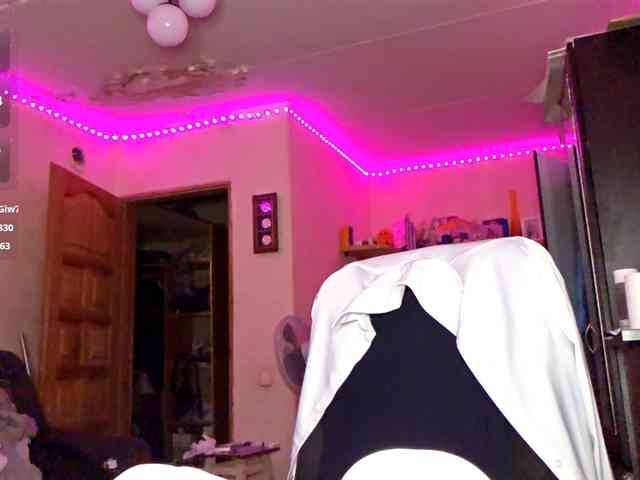 MilagroKailey webcam