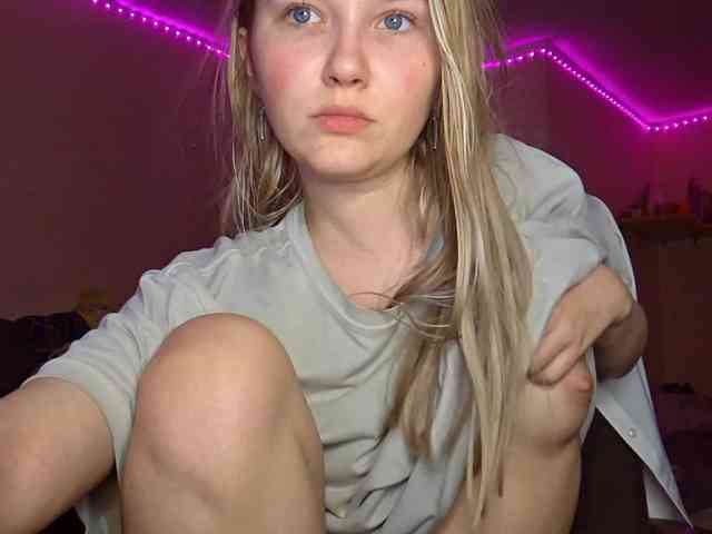 MilagroKailey webcam