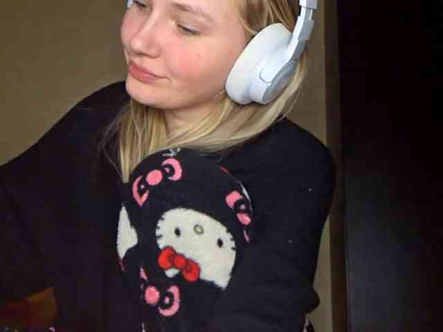 MilagroKailey webcam