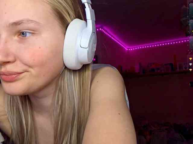 MilagroKailey webcam