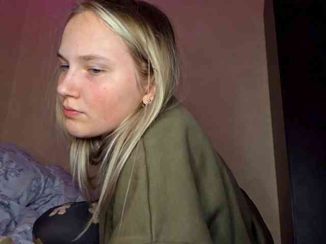 MilagroKailey webcam