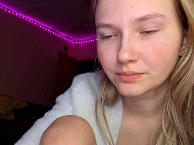 MilagroKailey webcam