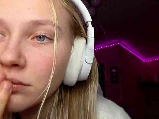 MilagroKailey webcam