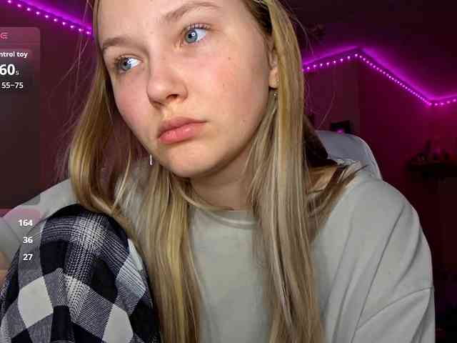 MilagroKailey webcam