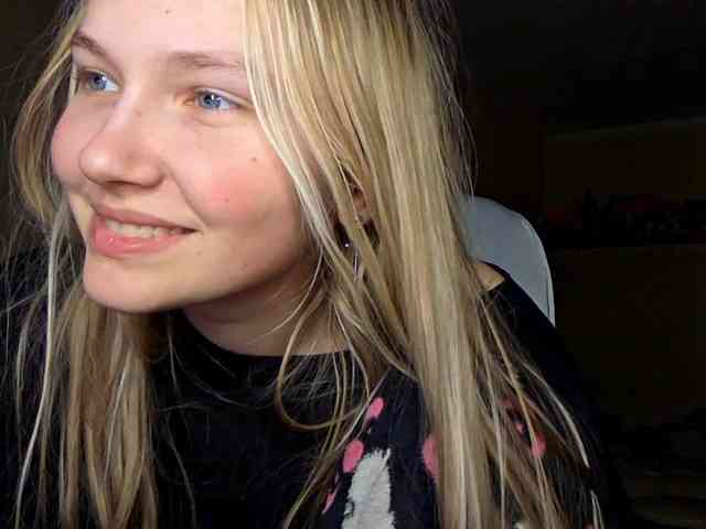 MilagroKailey webcam