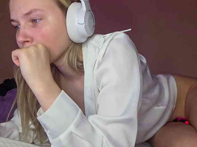 MilagroKailey webcam