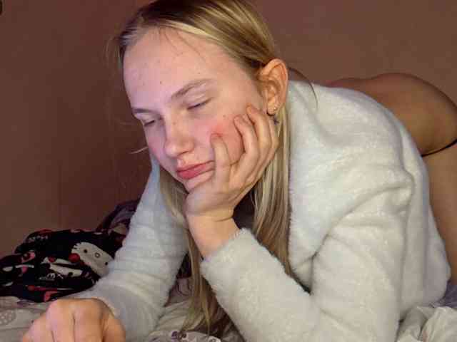 MilagroKailey webcam