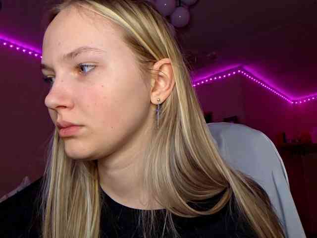 MilagroKailey webcam