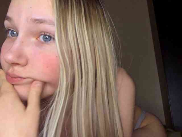 MilagroKailey webcam