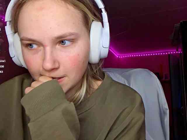 MilagroKailey webcam