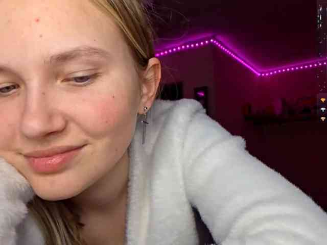 MilagroKailey webcam