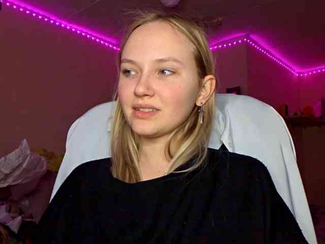 MilagroKailey webcam