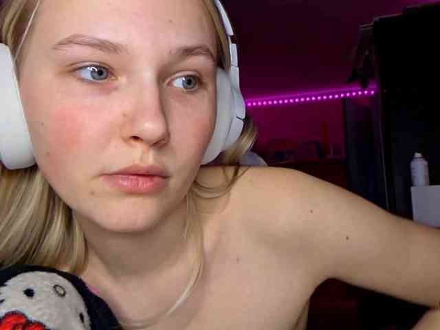 MilagroKailey webcam