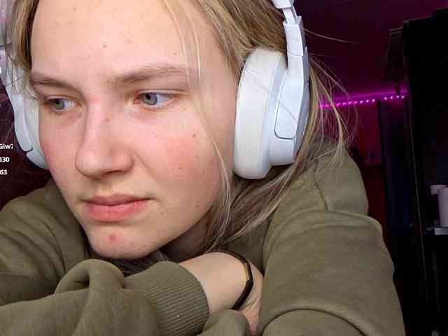 MilagroKailey webcam