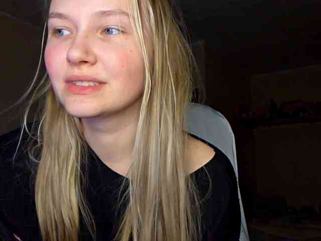 MilagroKailey webcam