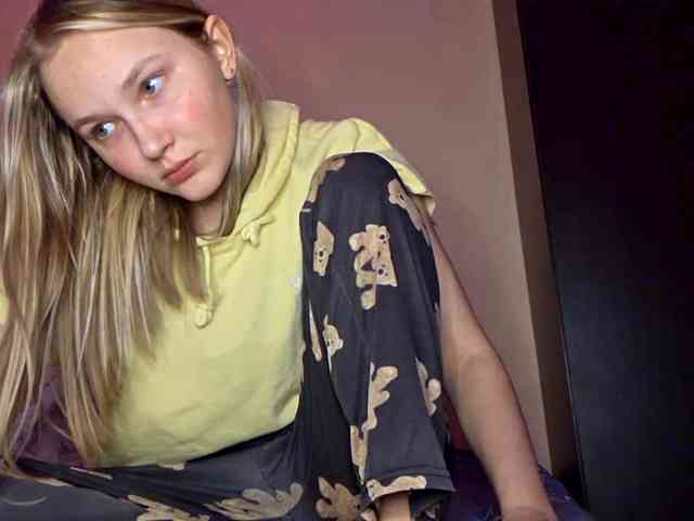 MilagroKailey webcam