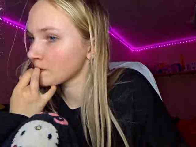 MilagroKailey webcam