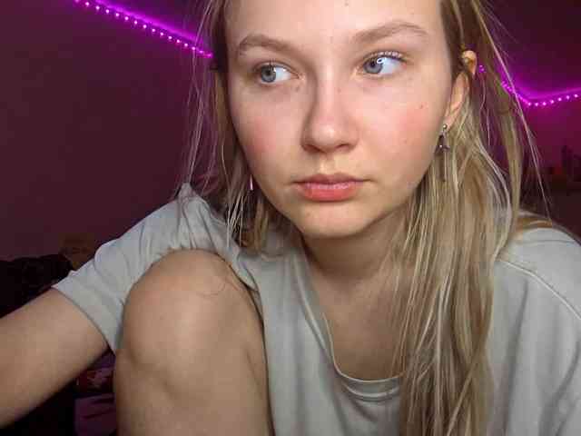 MilagroKailey webcam