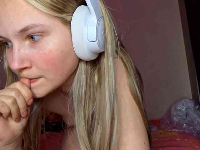 MilagroKailey webcam