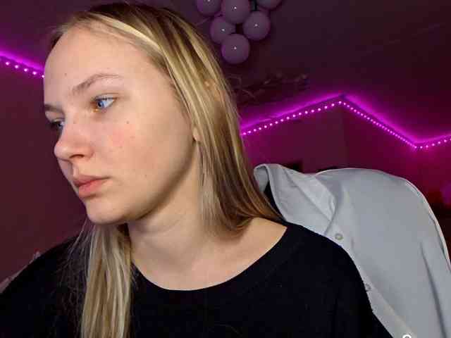 MilagroKailey webcam