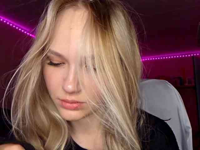 MilagroKailey webcam