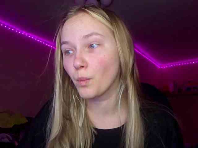 MilagroKailey webcam