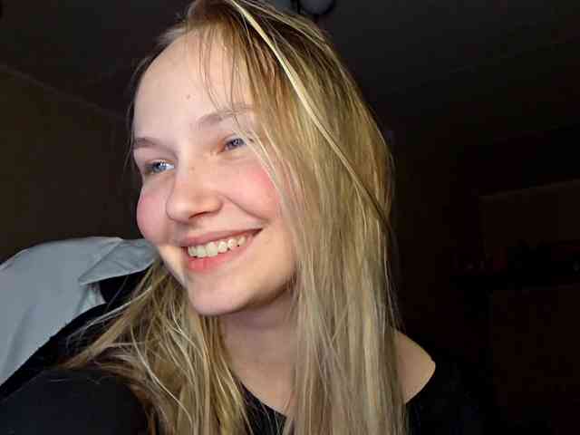 MilagroKailey webcam