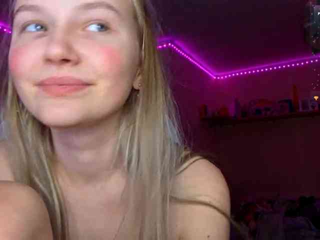 MilagroKailey webcam