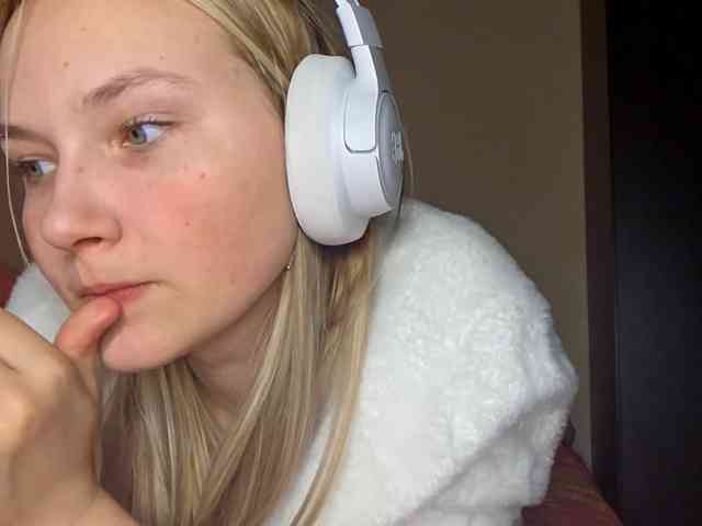 MilagroKailey webcam