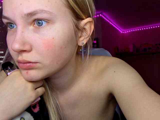 MilagroKailey webcam