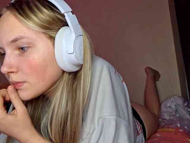 MilagroKailey webcam