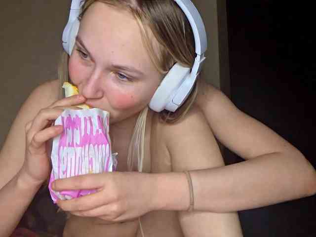 MilagroKailey webcam