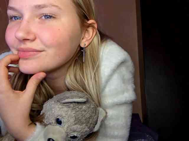 MilagroKailey webcam