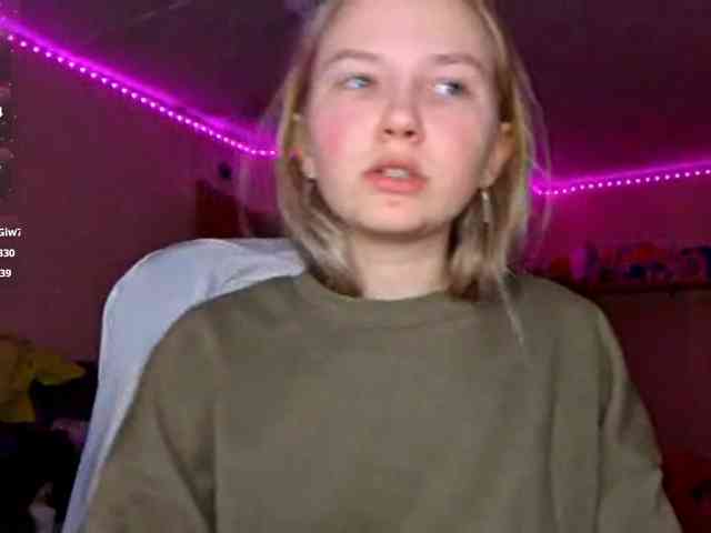 MilagroKailey webcam