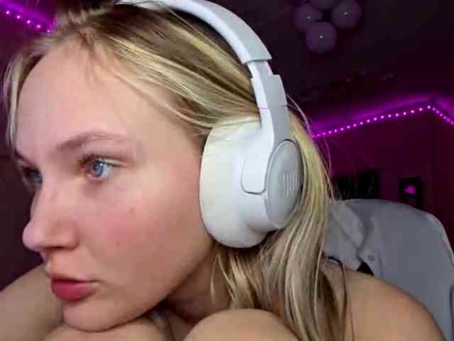 MilagroKailey webcam