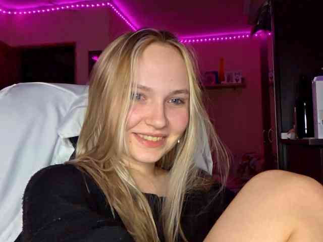 MilagroKailey webcam