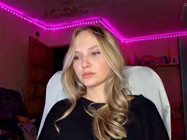 MilagroKailey webcam