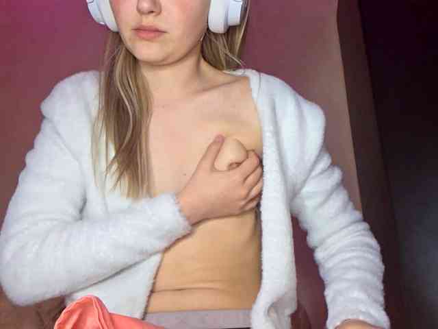 MilagroKailey webcam