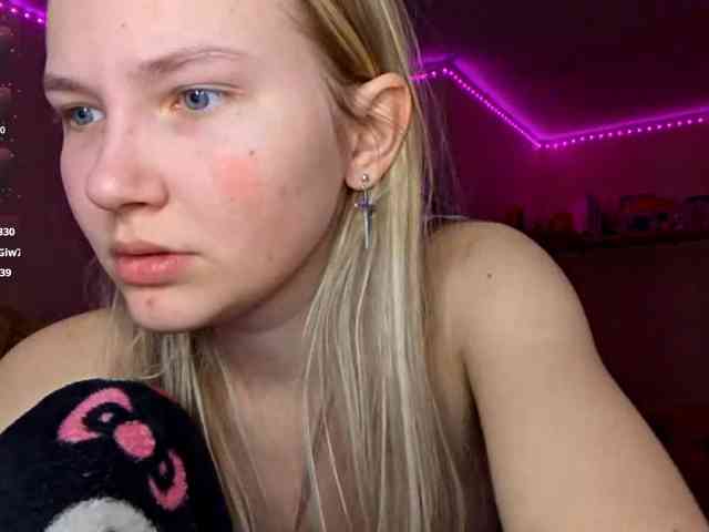 MilagroKailey webcam