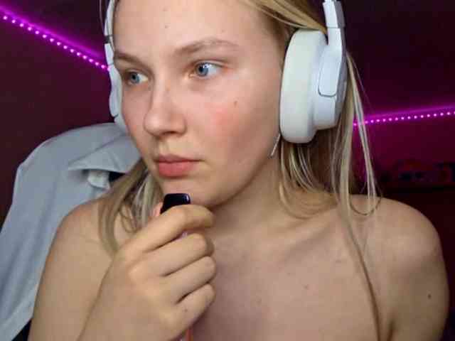 MilagroKailey webcam