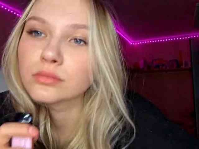 MilagroKailey webcam