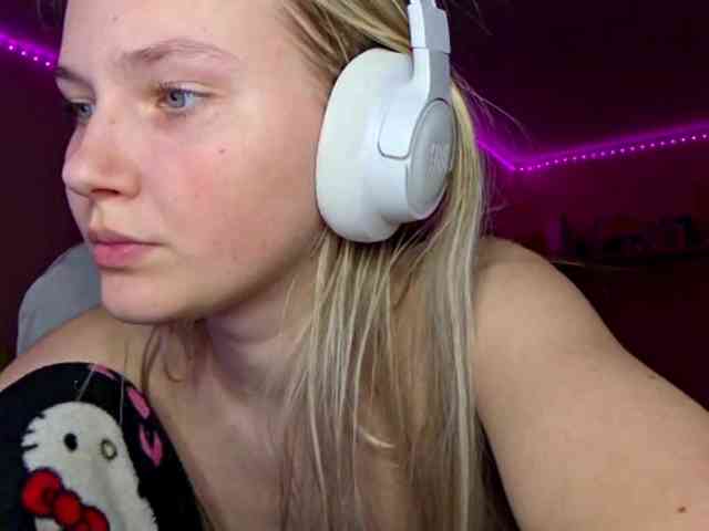 MilagroKailey webcam