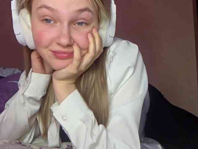 MilagroKailey webcam