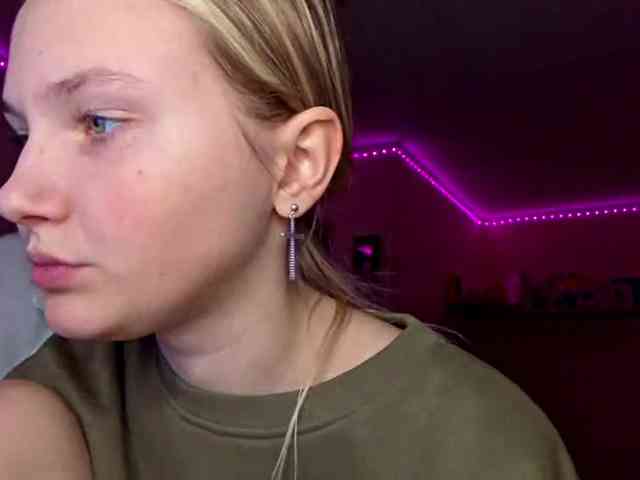 MilagroKailey webcam