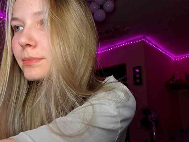 MilagroKailey webcam