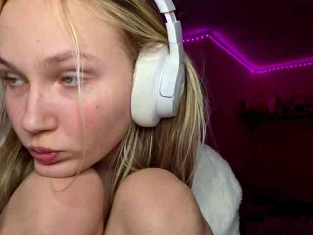 MilagroKailey webcam